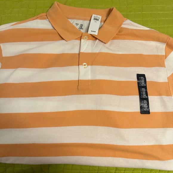 Gap Polo Style Shirt - Picture 2 of 10